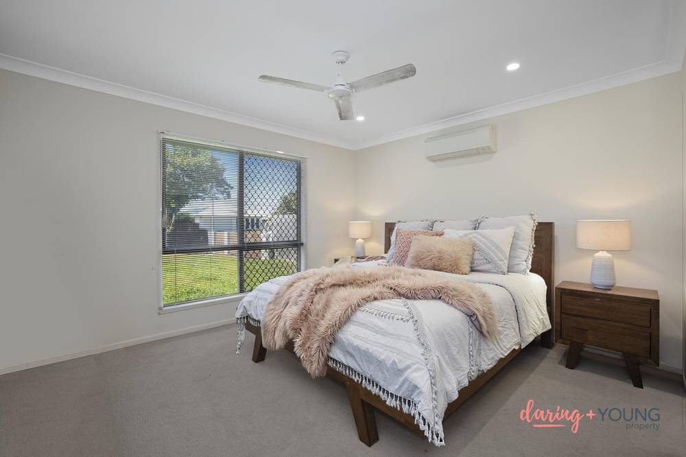 25 Bookara Gum Crescent, MOUNT LOW, QLD 4818