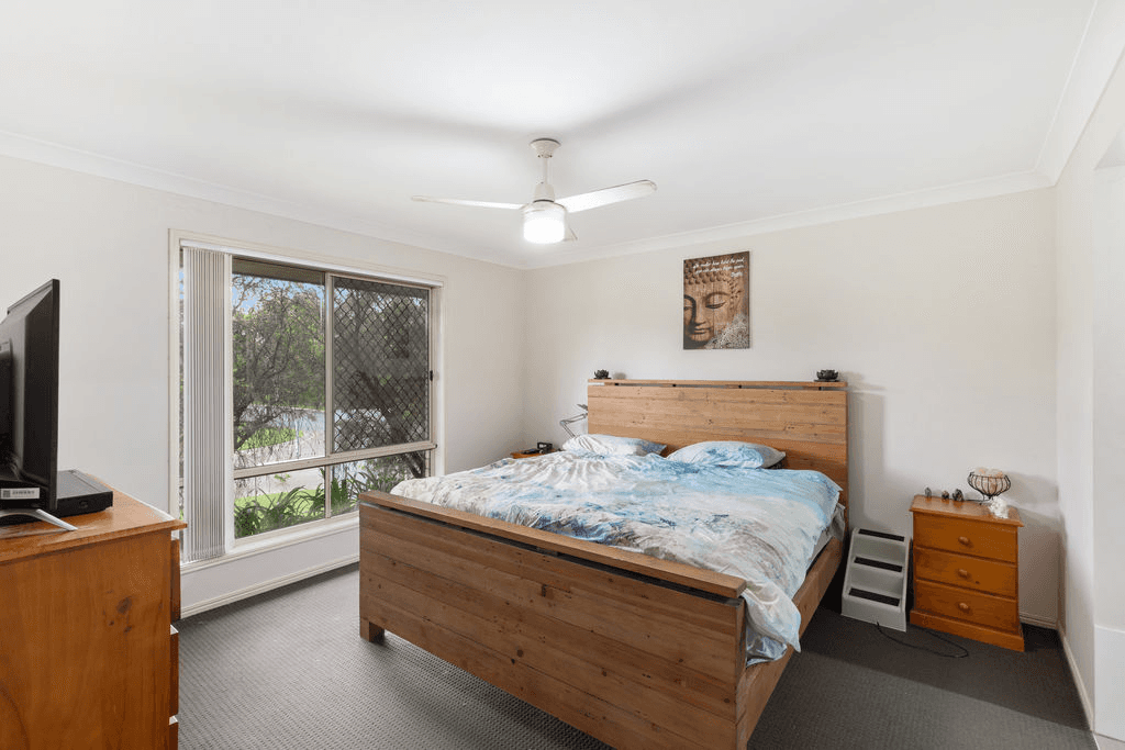25 Tanglin Street, CRESTMEAD, QLD 4132