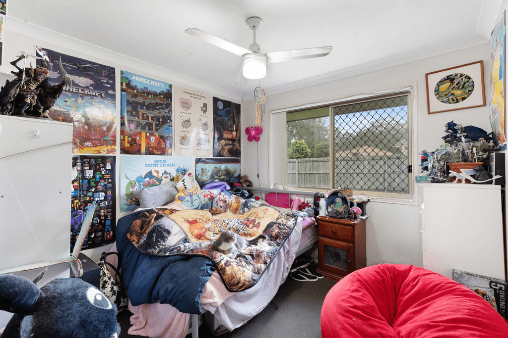 25 Tanglin Street, CRESTMEAD, QLD 4132