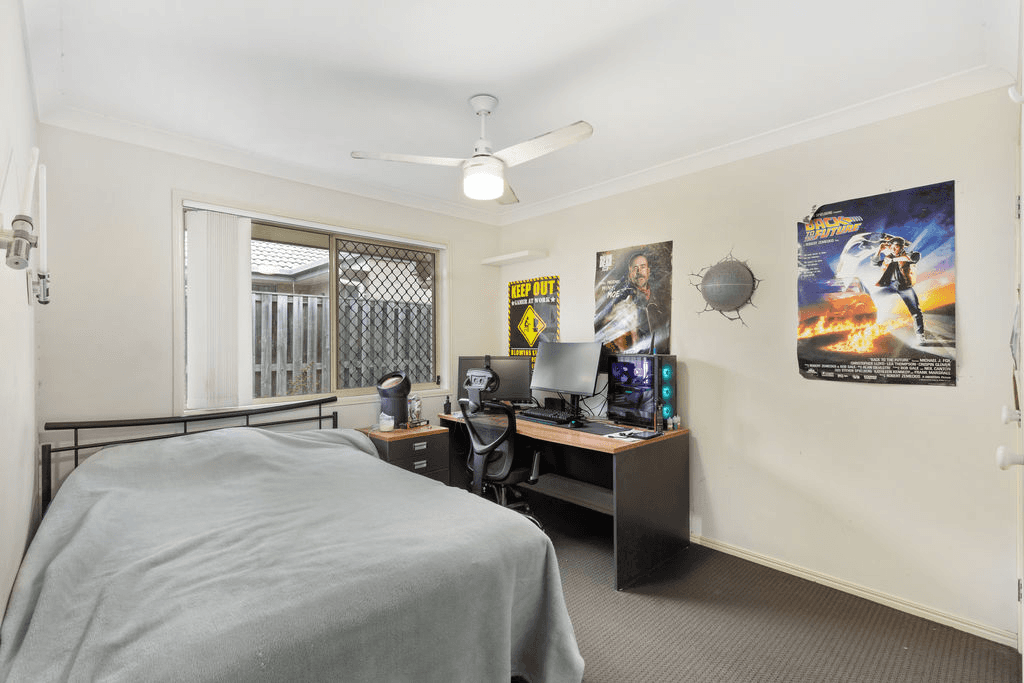 25 Tanglin Street, CRESTMEAD, QLD 4132