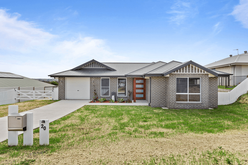 20 Naomi Drive, CROWS NEST, QLD 4355