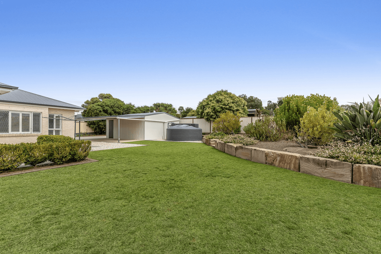 38 Belclaire Drive, WESTBROOK, QLD 4350