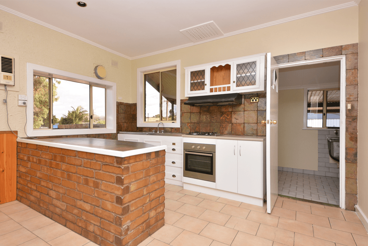 32 Jenkins Avenue, WHYALLA NORRIE, SA 5608
