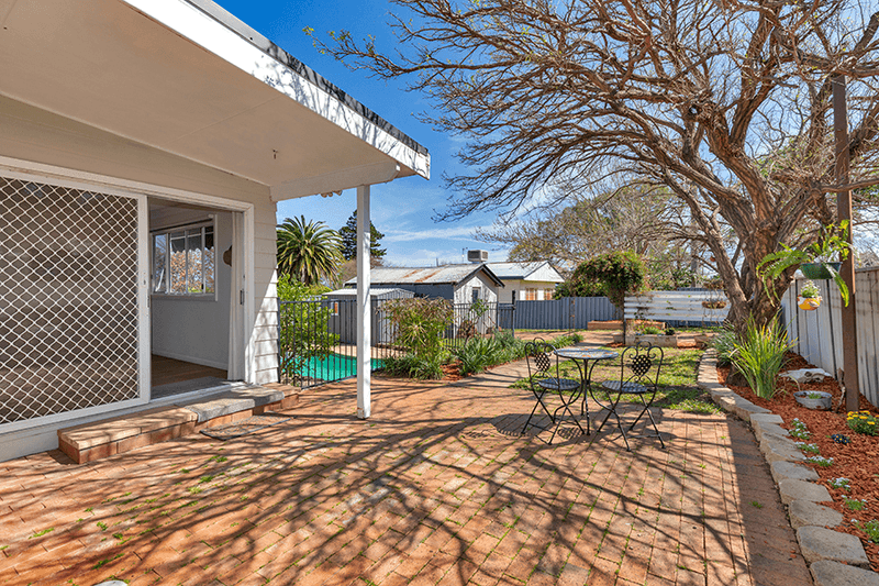 48 Roderick Street, TAMWORTH, NSW 2340