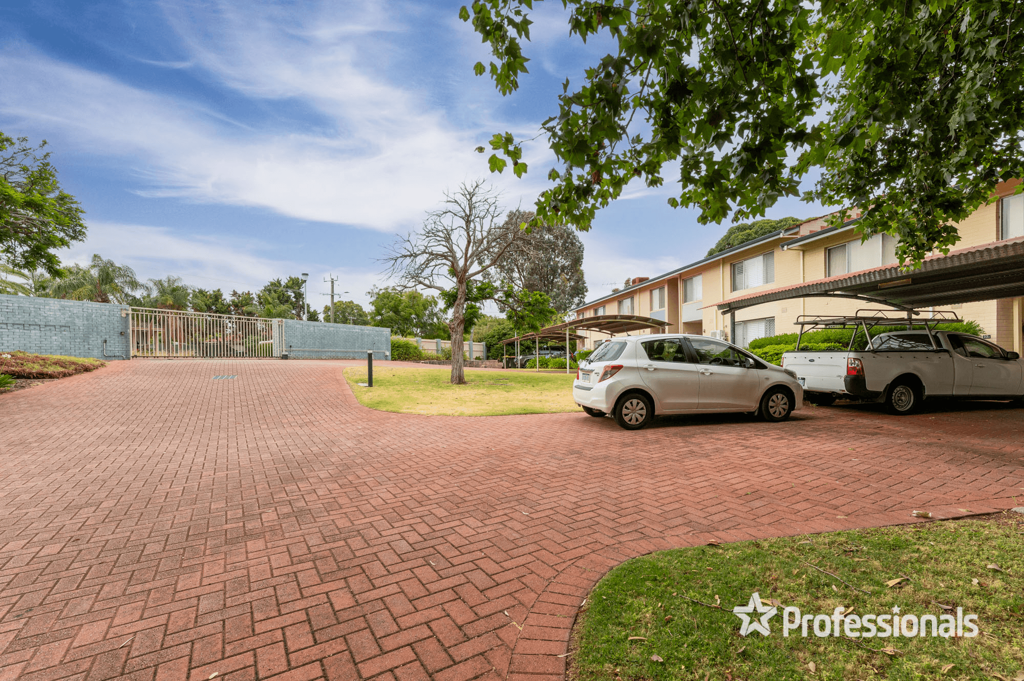 32E Casserley Avenue, GIRRAWHEEN, WA 6064