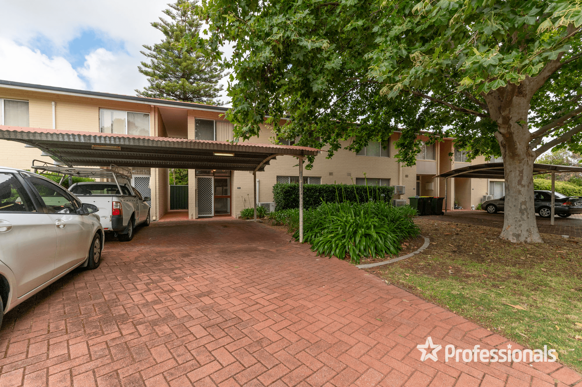 32E Casserley Avenue, GIRRAWHEEN, WA 6064