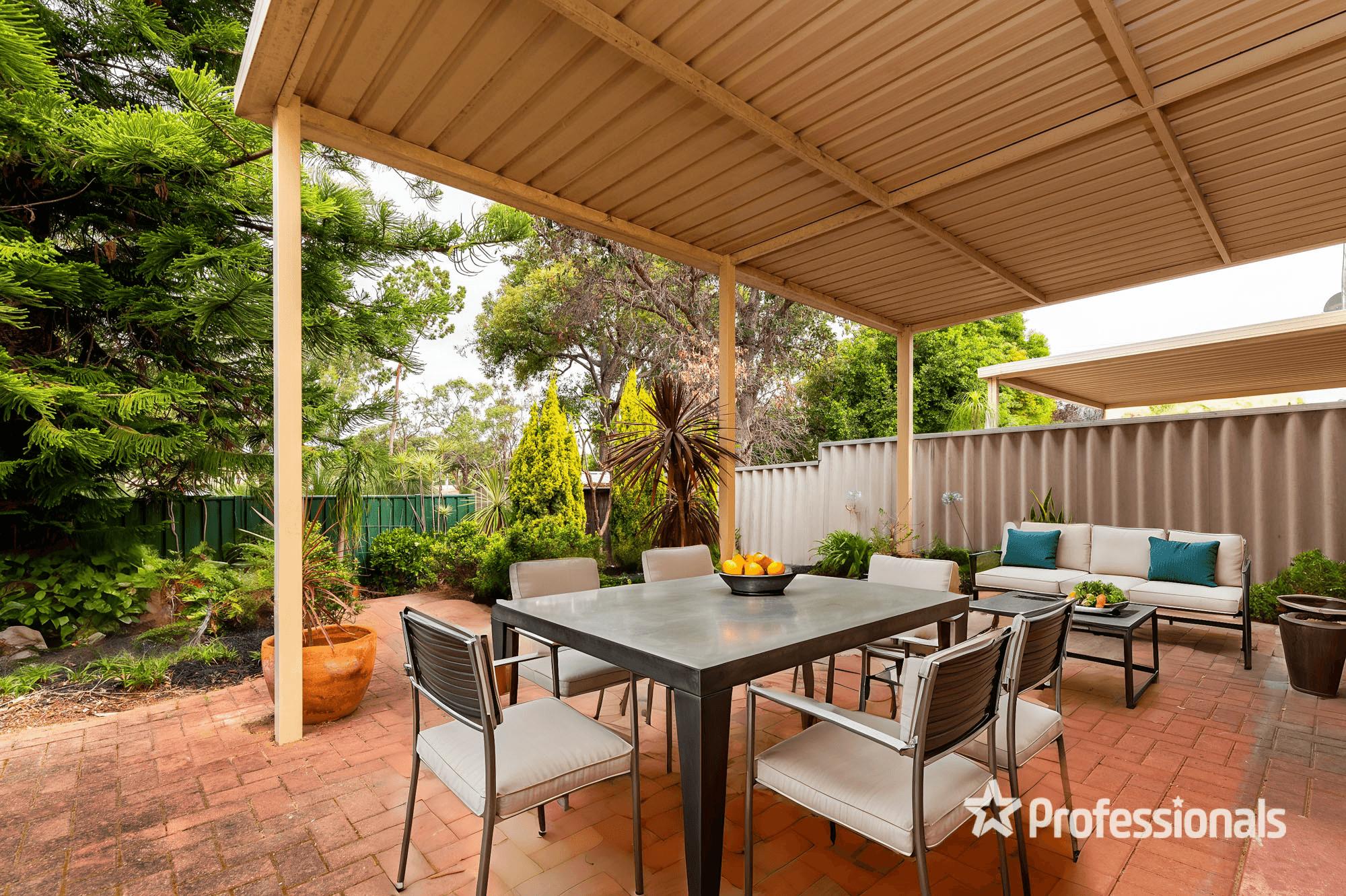 32E Casserley Avenue, GIRRAWHEEN, WA 6064