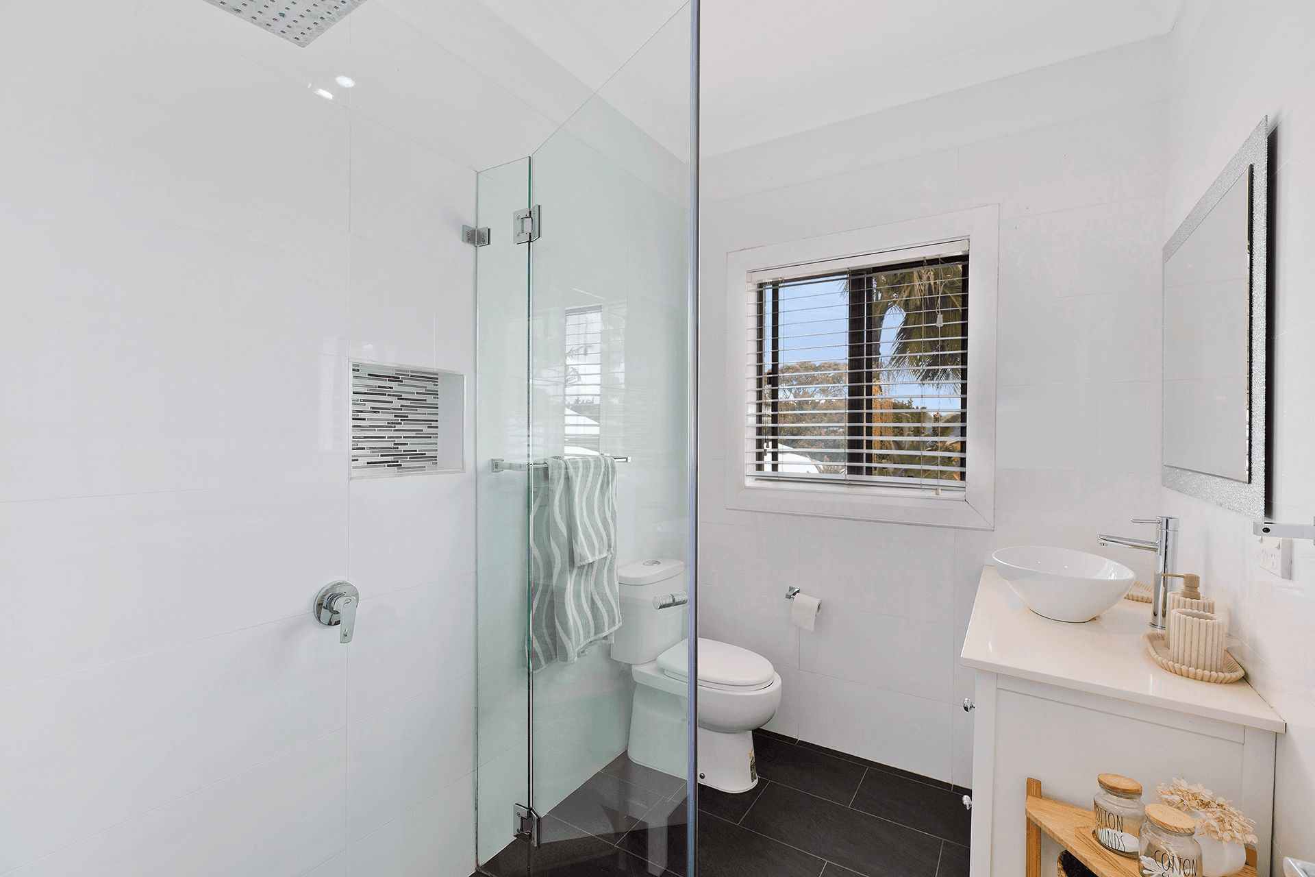 742 The Entrance Road, Wamberal, NSW 2260