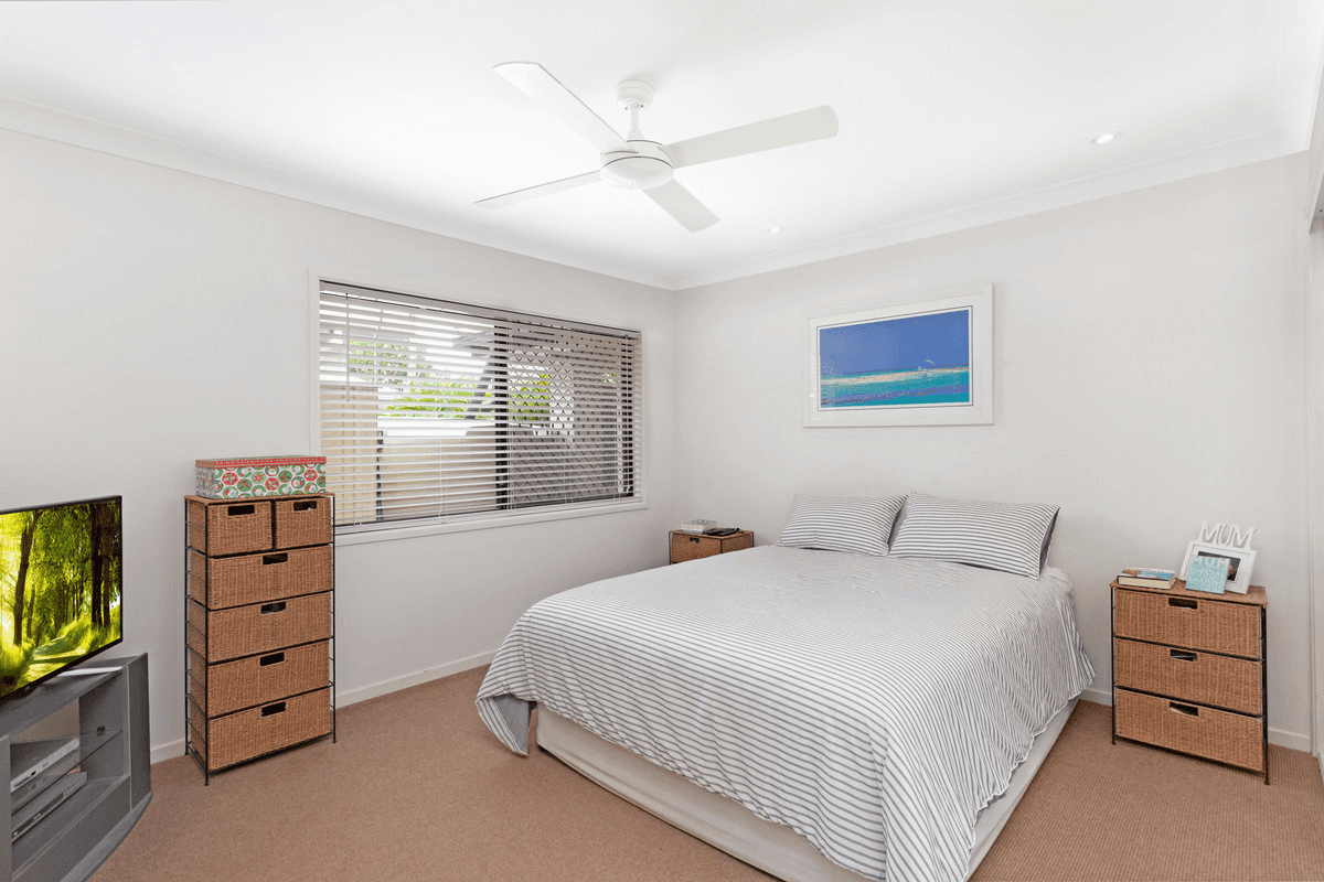 15 Sandpiper Drive, Burleigh Waters, QLD 4220