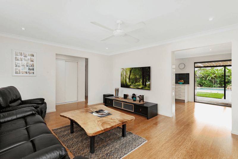 15 Sandpiper Drive, Burleigh Waters, QLD 4220