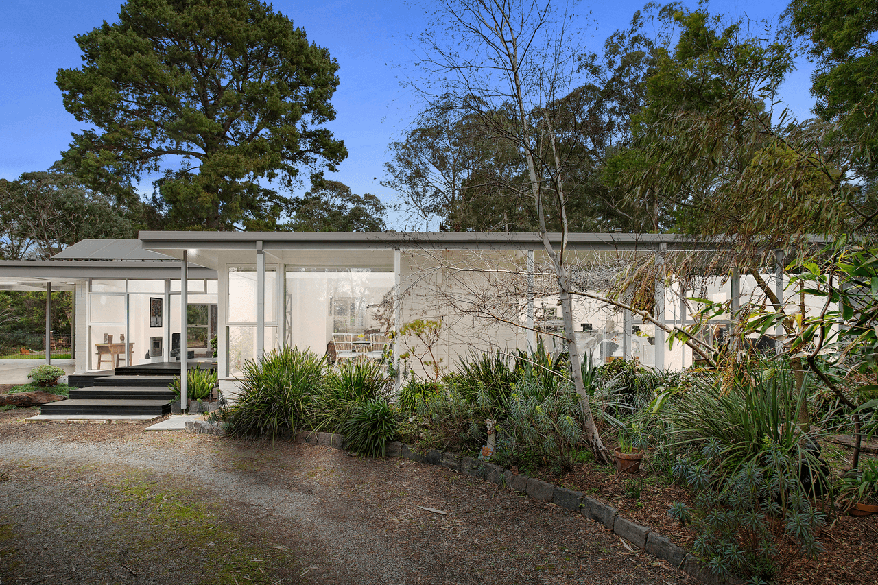 123 Brushy Park Road, WONGA PARK, VIC 3115