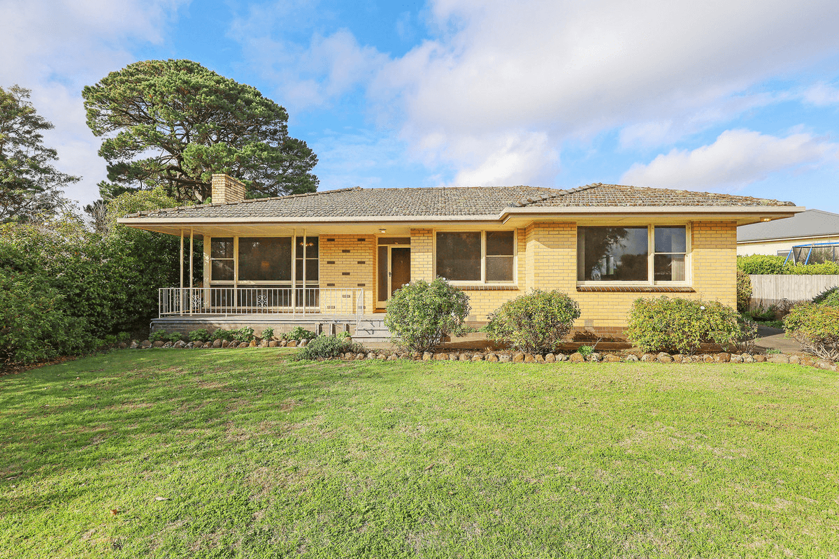 34 High Street, Koroit, VIC 3282