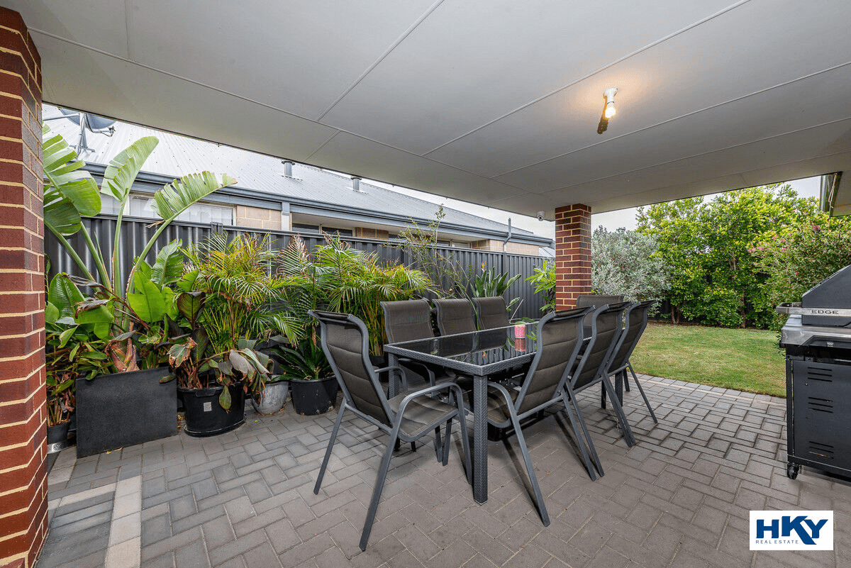 6 Pinto Way, The Vines, WA 6069