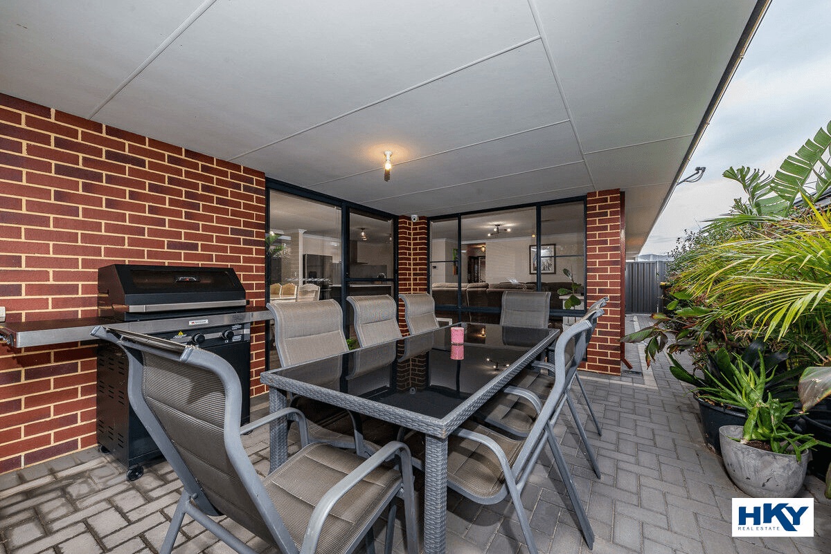 6 Pinto Way, The Vines, WA 6069