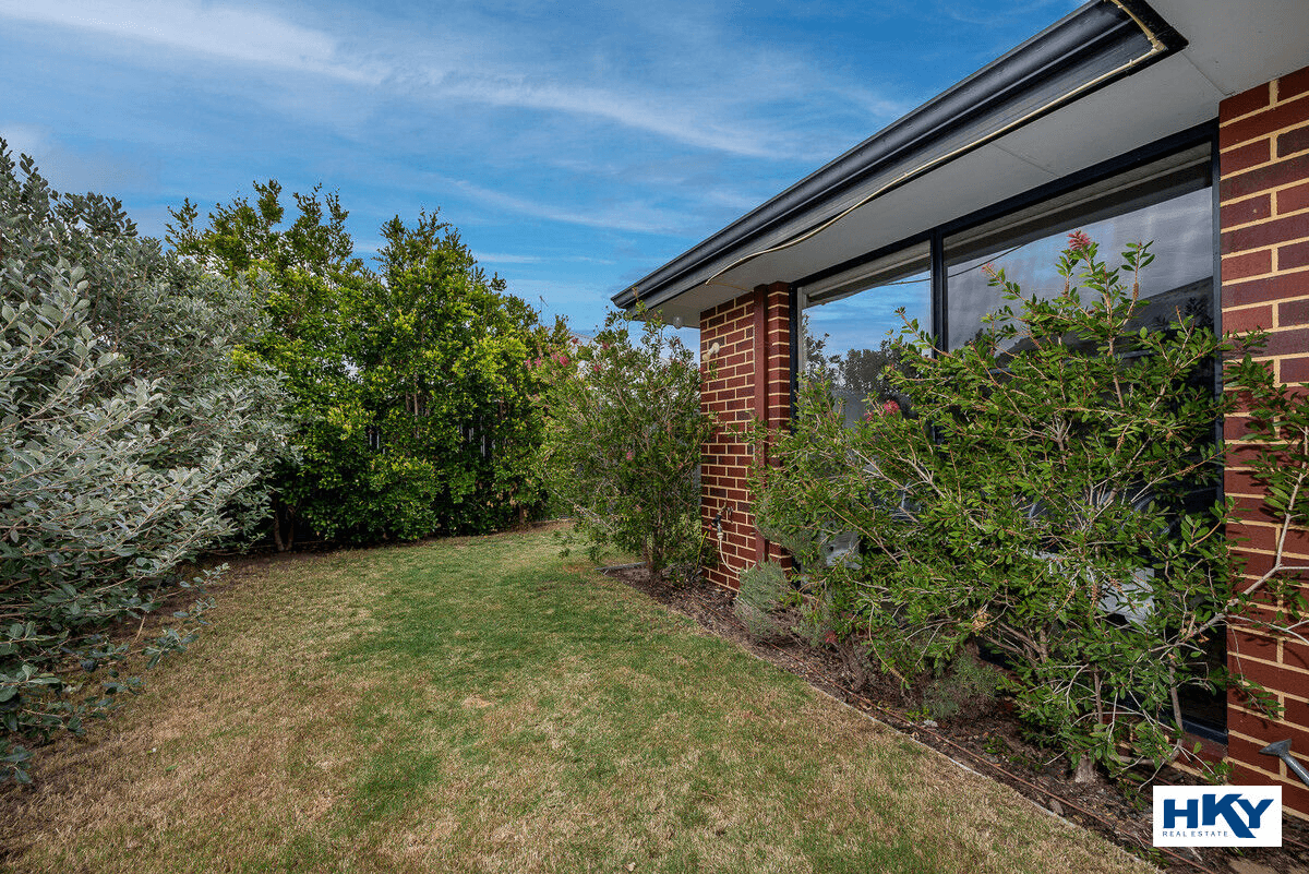 6 Pinto Way, The Vines, WA 6069