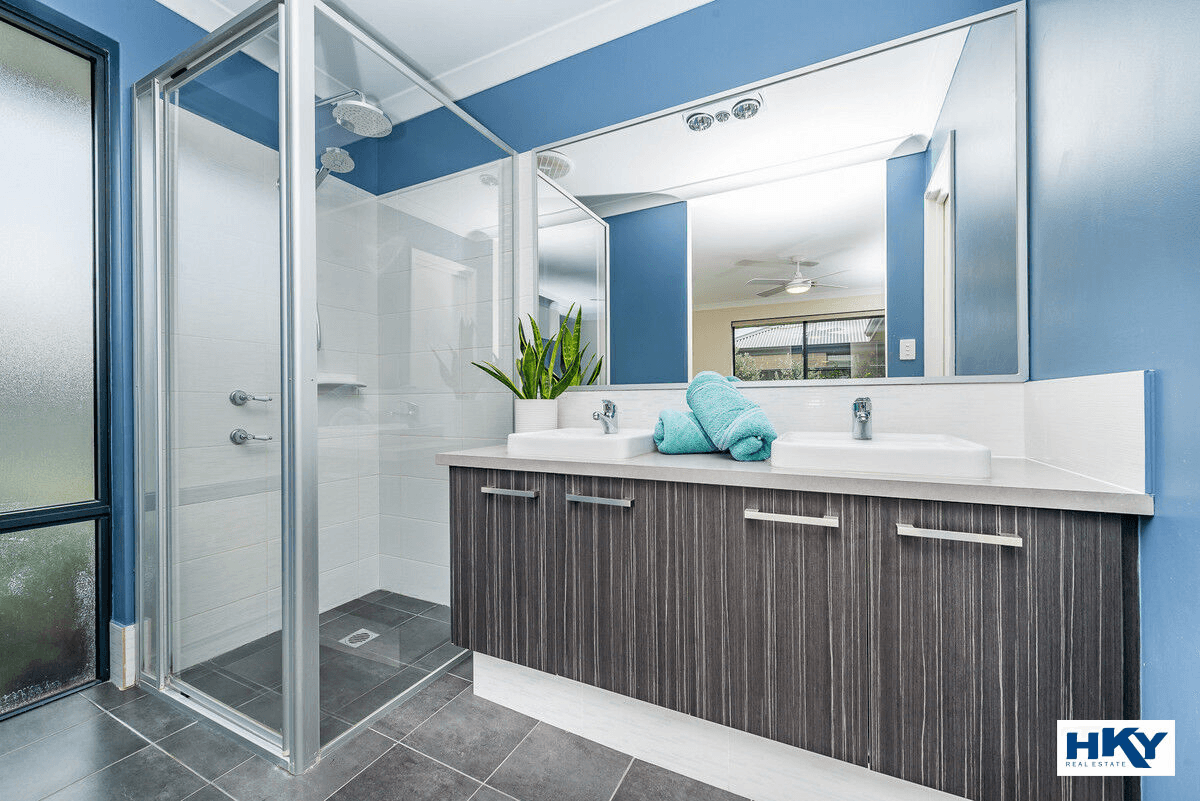 6 Pinto Way, The Vines, WA 6069