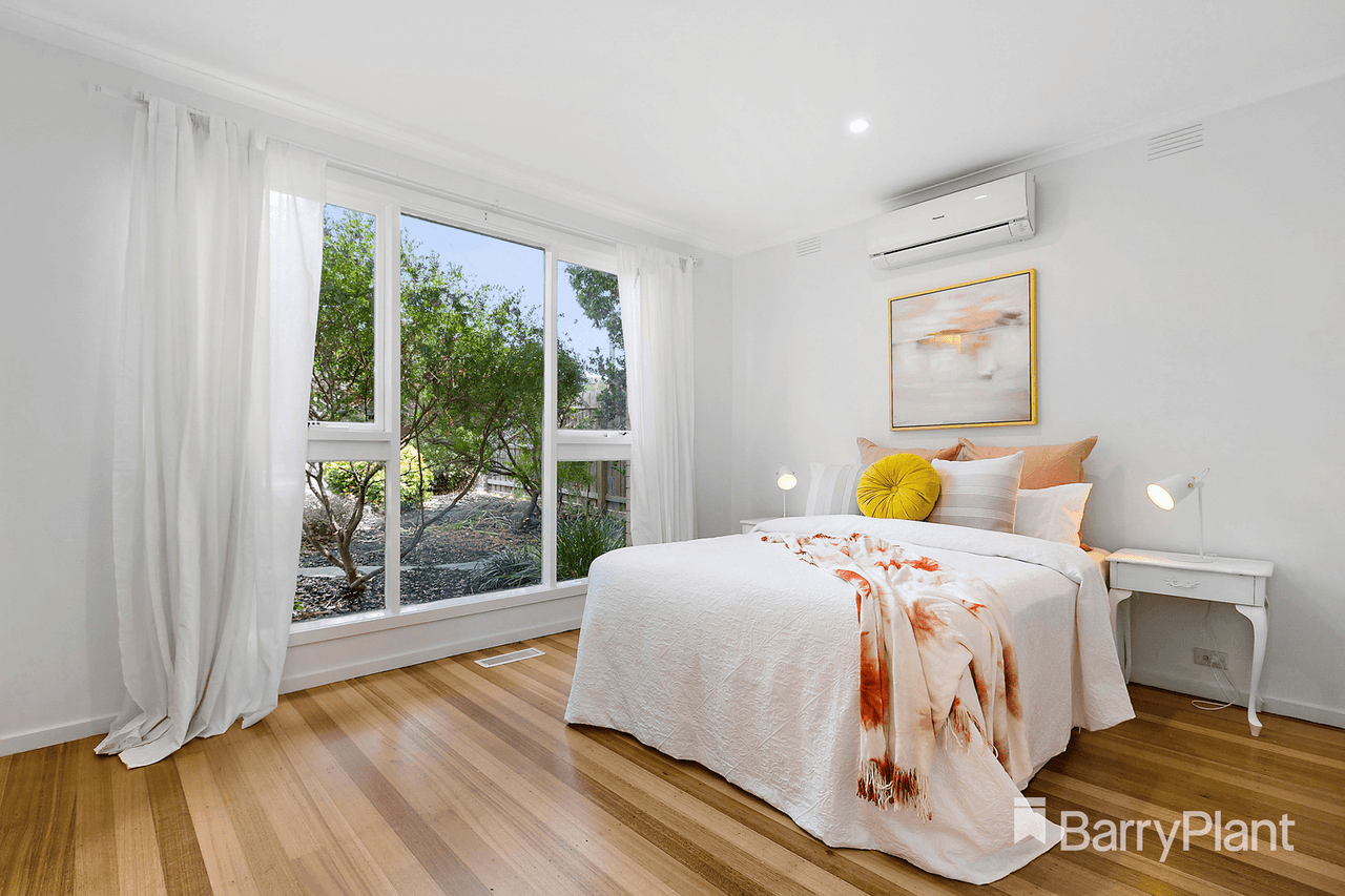 25 Eastleigh Drive, Glen Waverley, VIC 3150