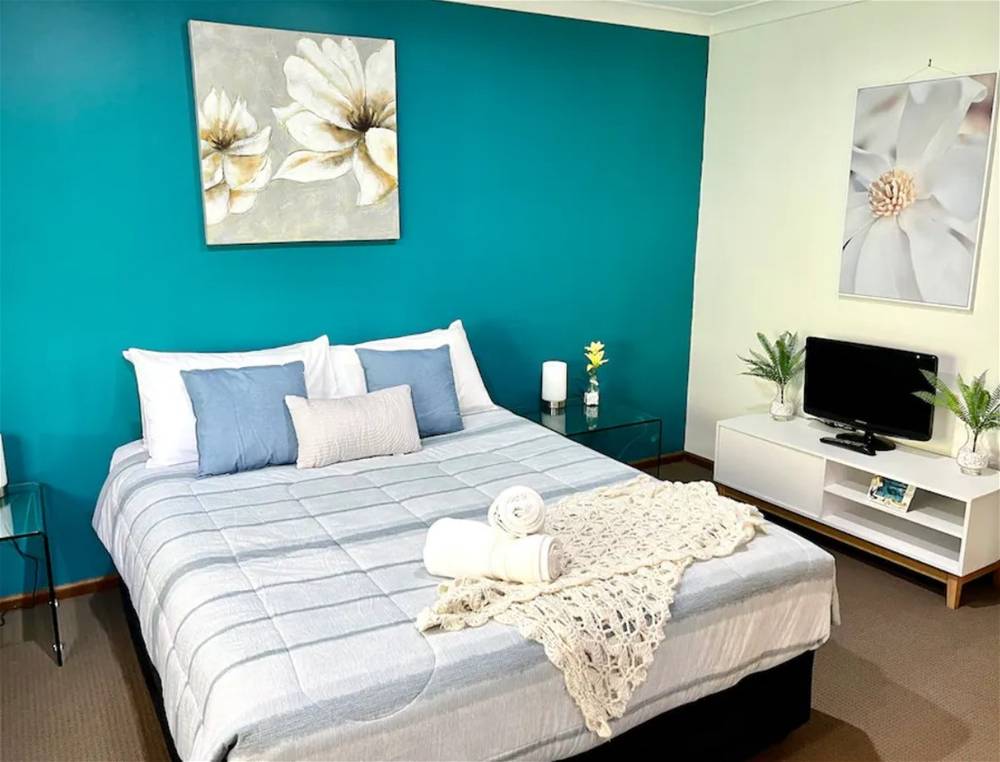 13 Elaine Avenue, LEMON TREE PASSAGE, NSW 2319