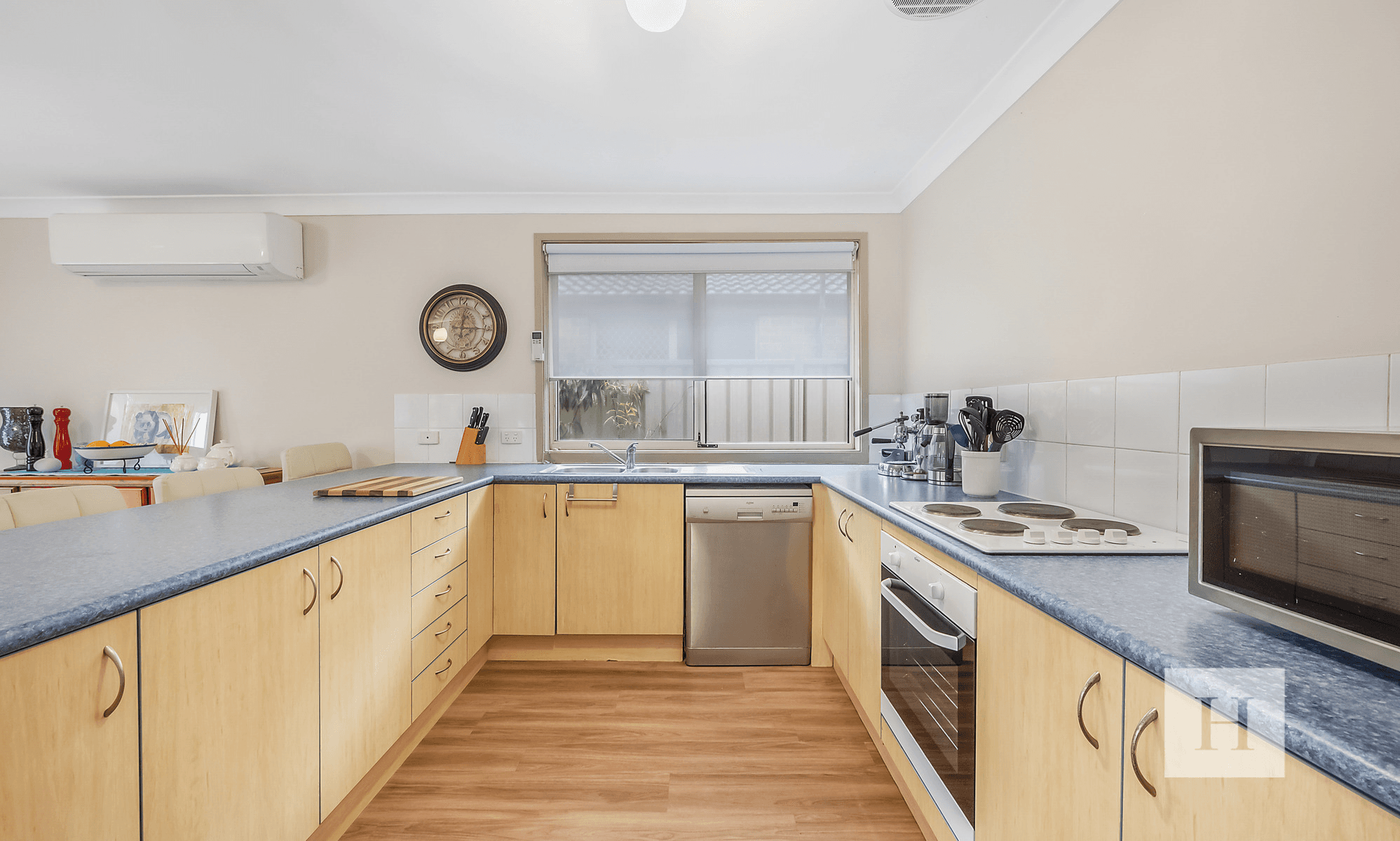 2 Tristram Close, Lake Haven, NSW 2263