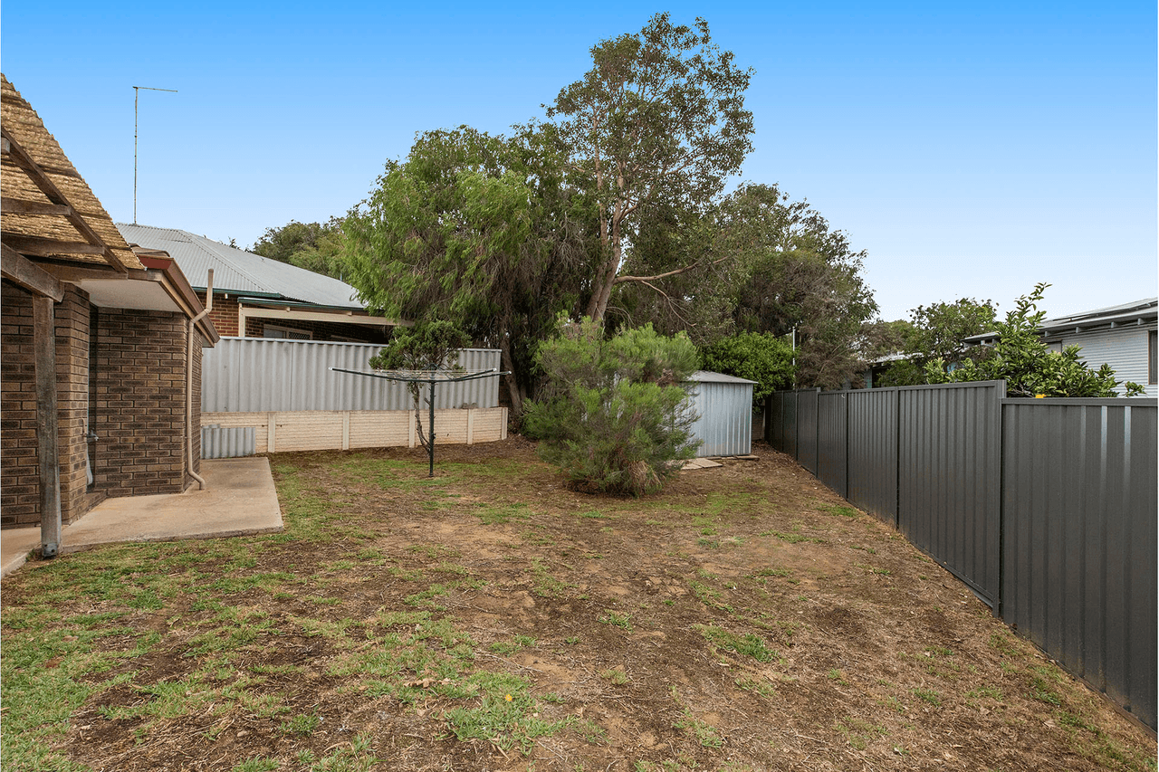 11 Stepmoon Street, Falcon, WA 6210