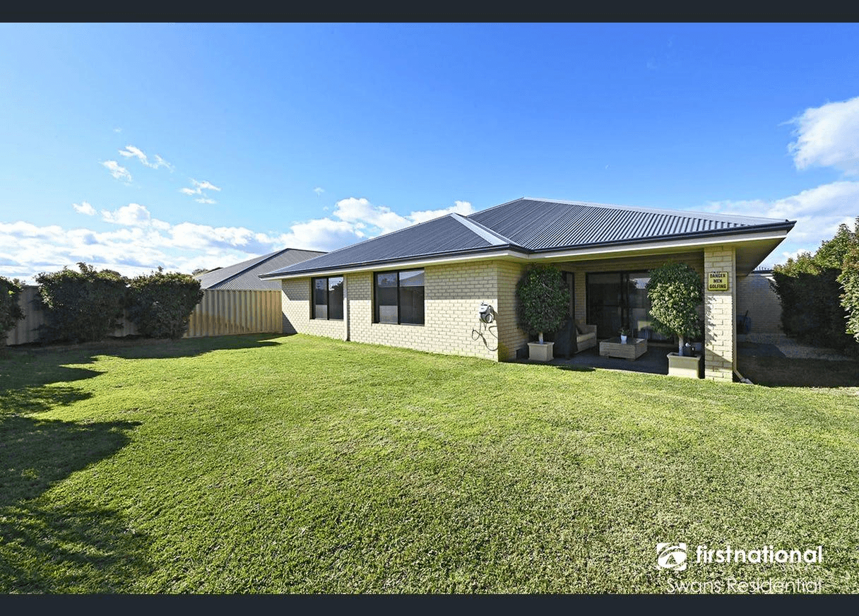 12 Featherstone Gardens, BUTLER, WA 6036