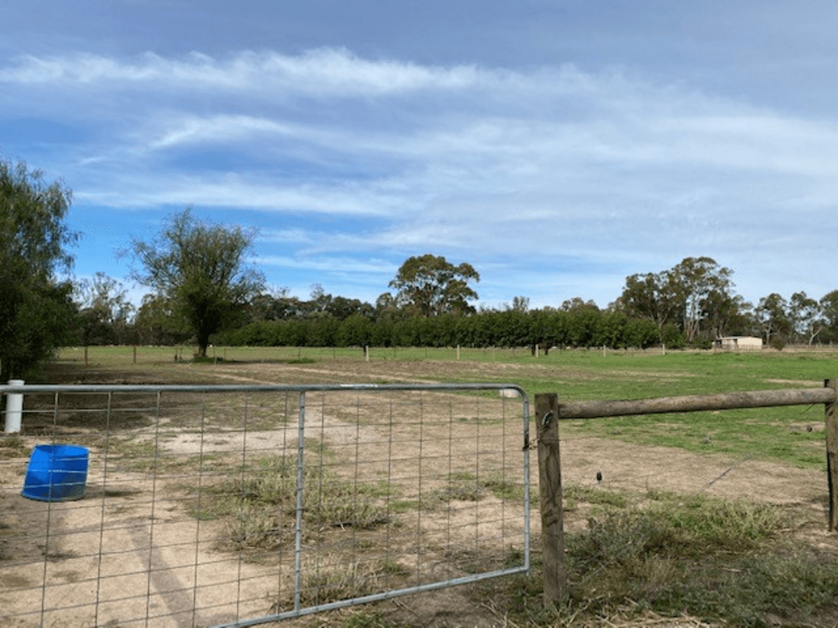 101 Glenview Drive, Barham, NSW 2732