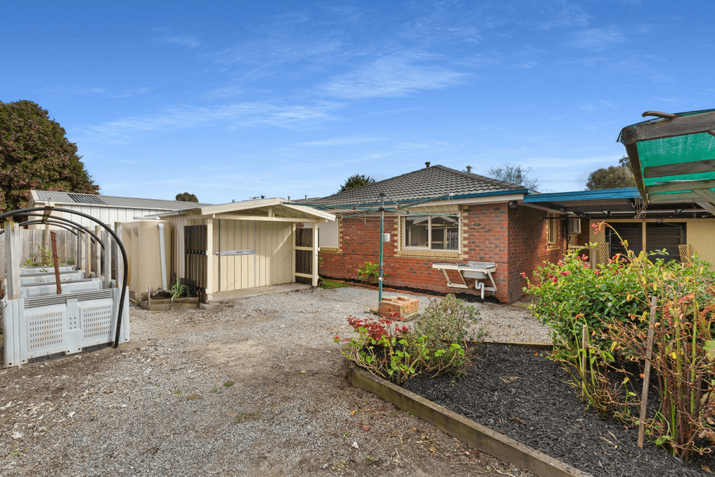 17 Maculata Drive, CRANBOURNE WEST, VIC 3977