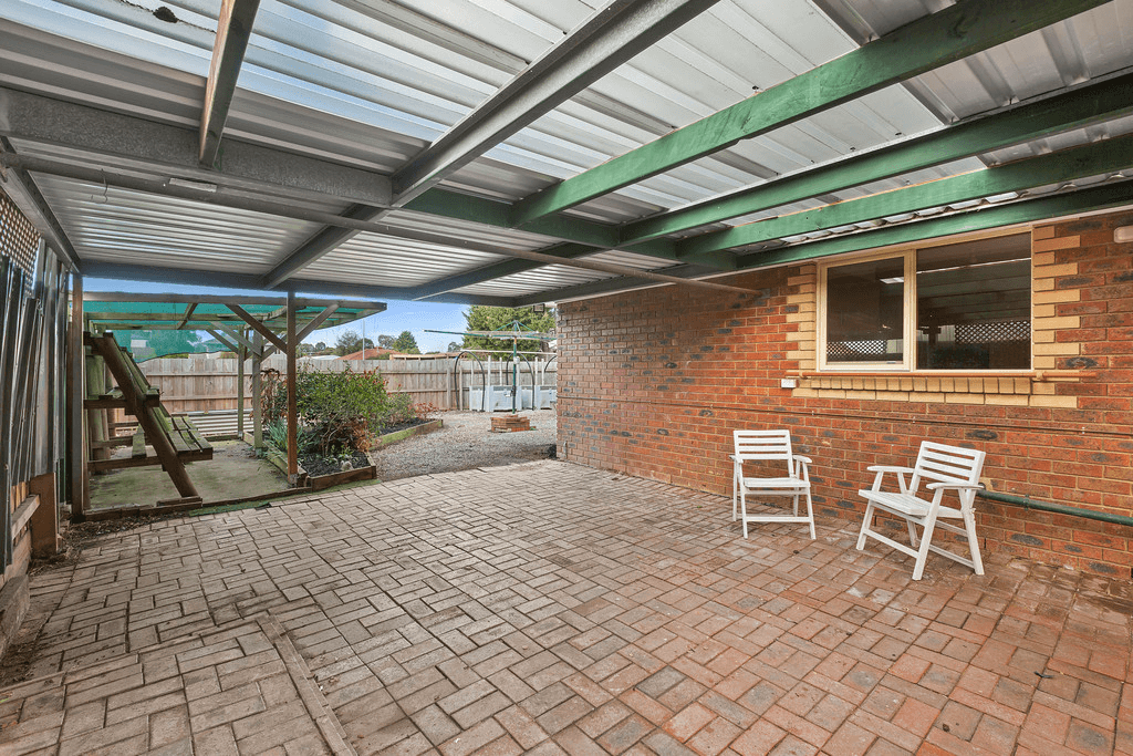 17 Maculata Drive, CRANBOURNE WEST, VIC 3977