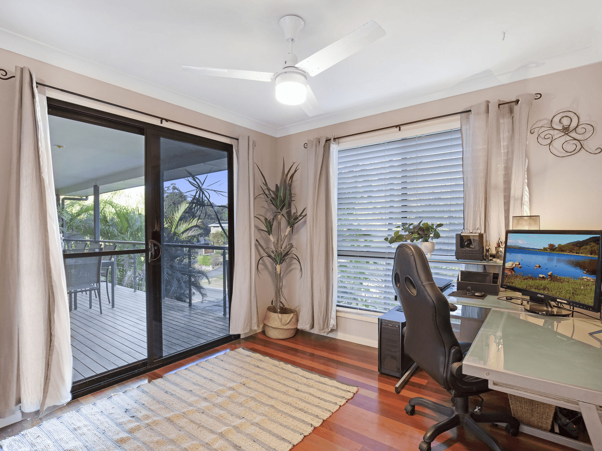 48 Snow Wood Drive, EATONS HILL, QLD 4037