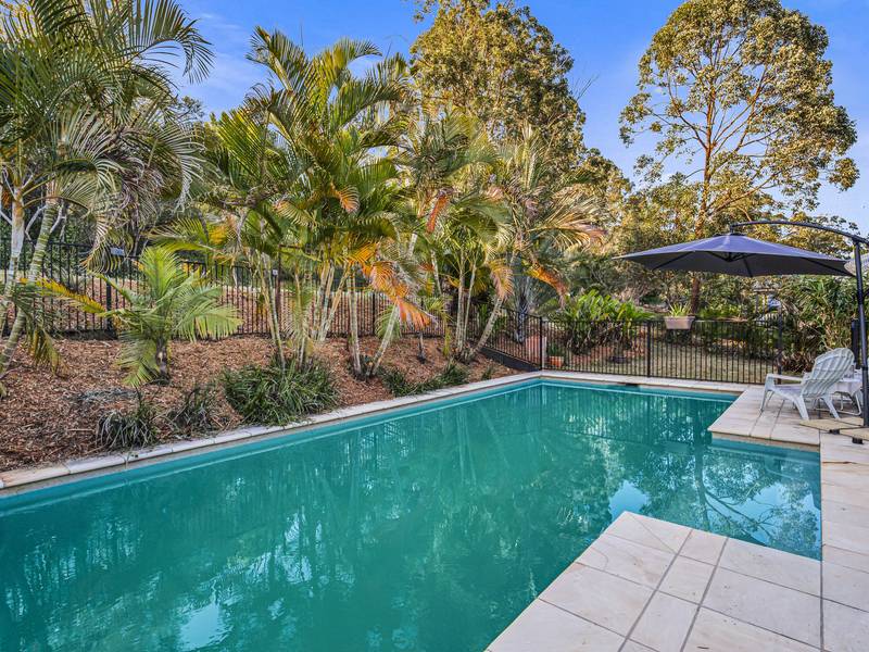 48 Snow Wood Drive, EATONS HILL, QLD 4037