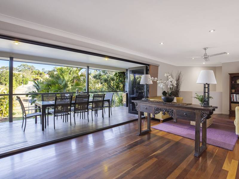 48 Snow Wood Drive, EATONS HILL, QLD 4037