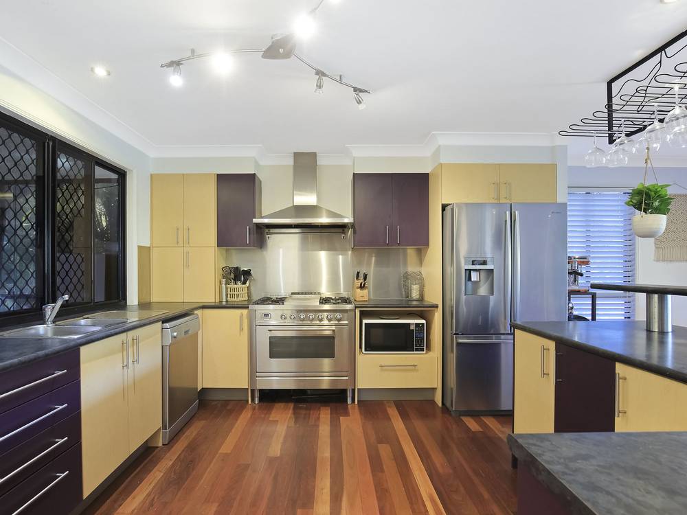 48 Snow Wood Drive, EATONS HILL, QLD 4037