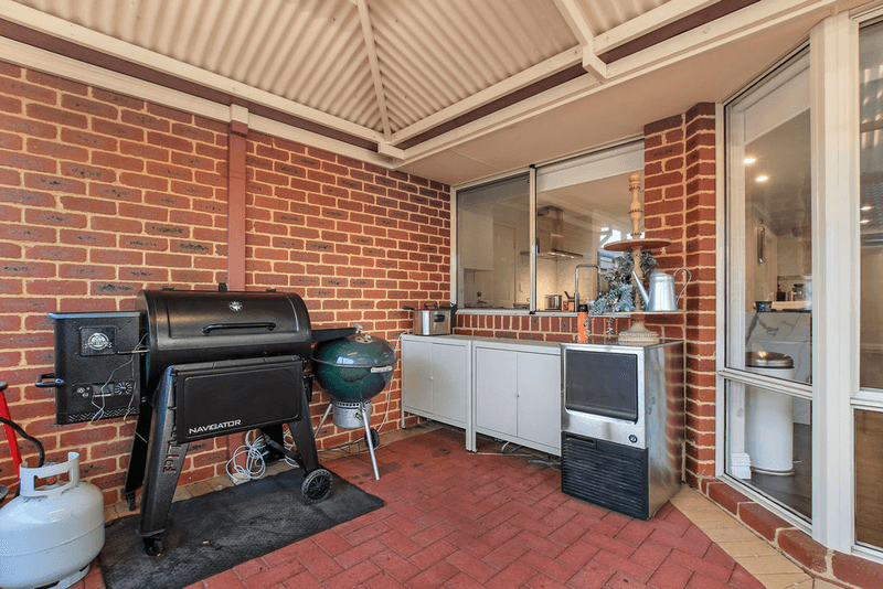 38 Kingsland Loop, CANNING VALE, WA 6155