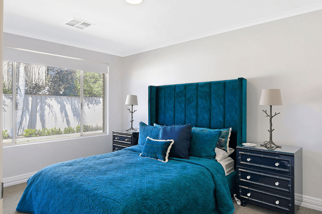 38 Kingsland Loop, CANNING VALE, WA 6155