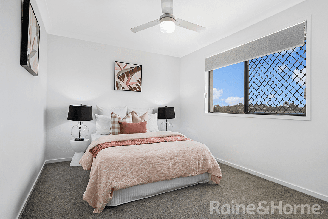 10 Melville Parade, NORTH LAKES, QLD 4509