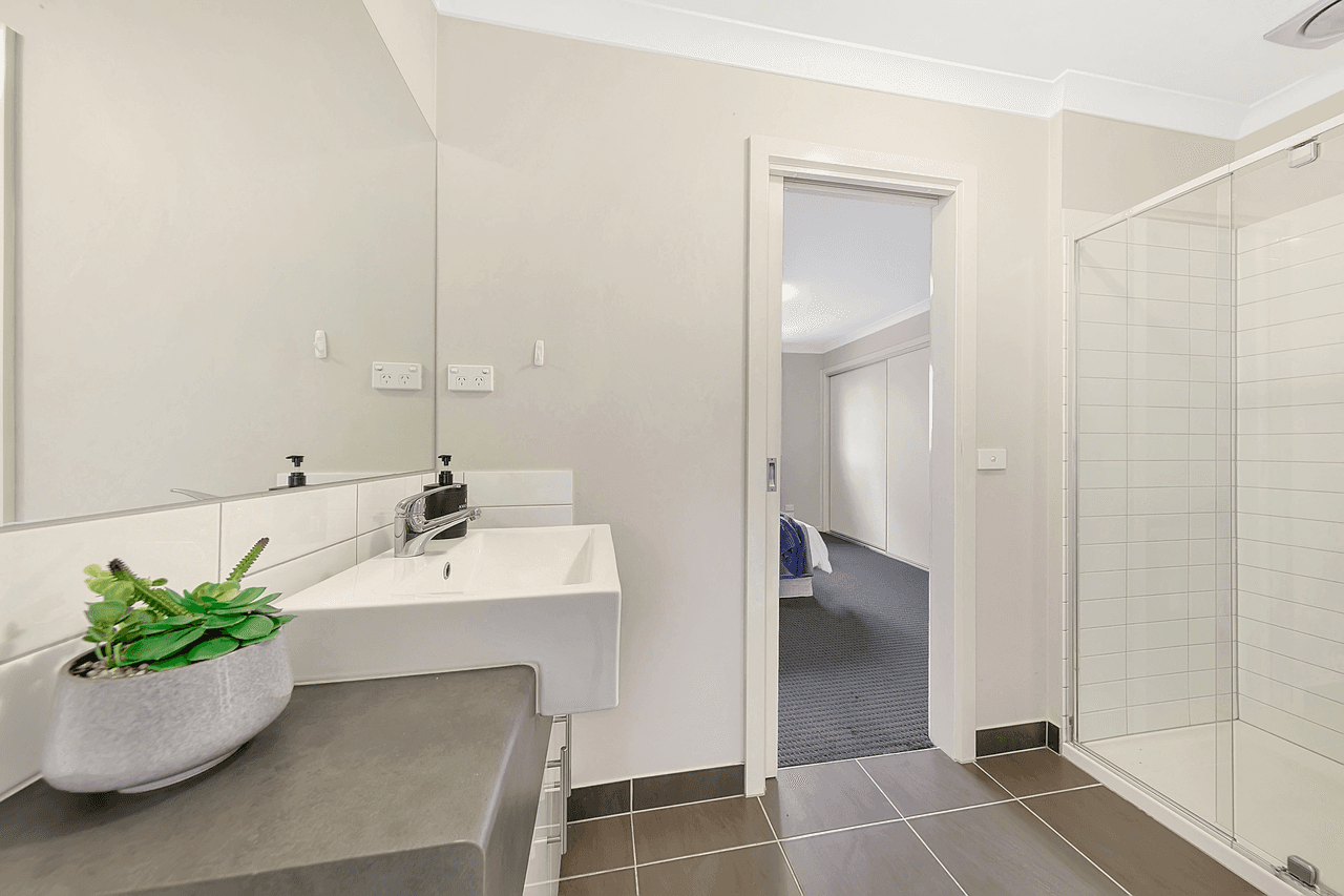 2 Chino Close, WOLLERT, VIC 3750