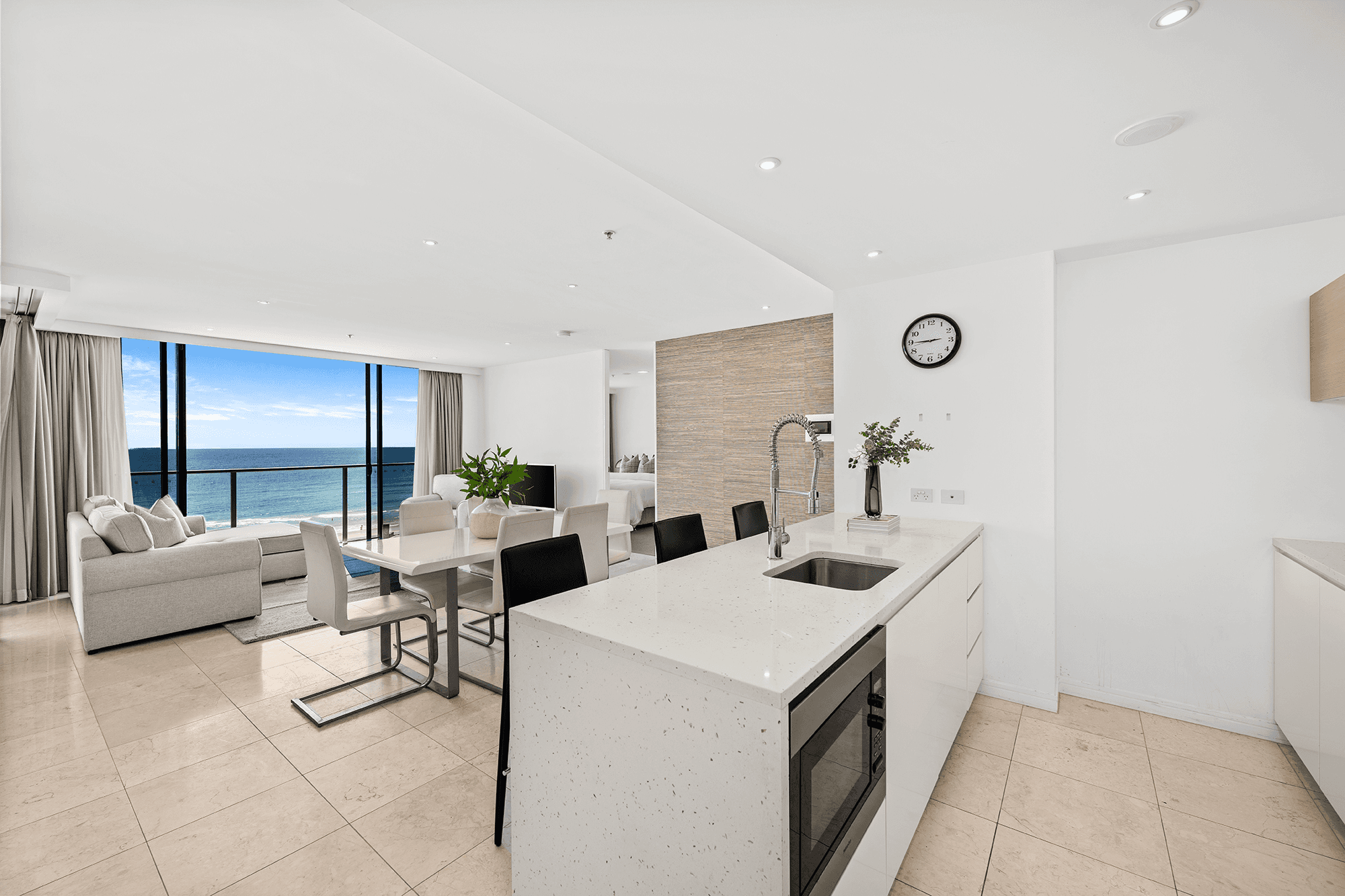 21/47-51 Broadbeach Boulevard, BROADBEACH, QLD 4218