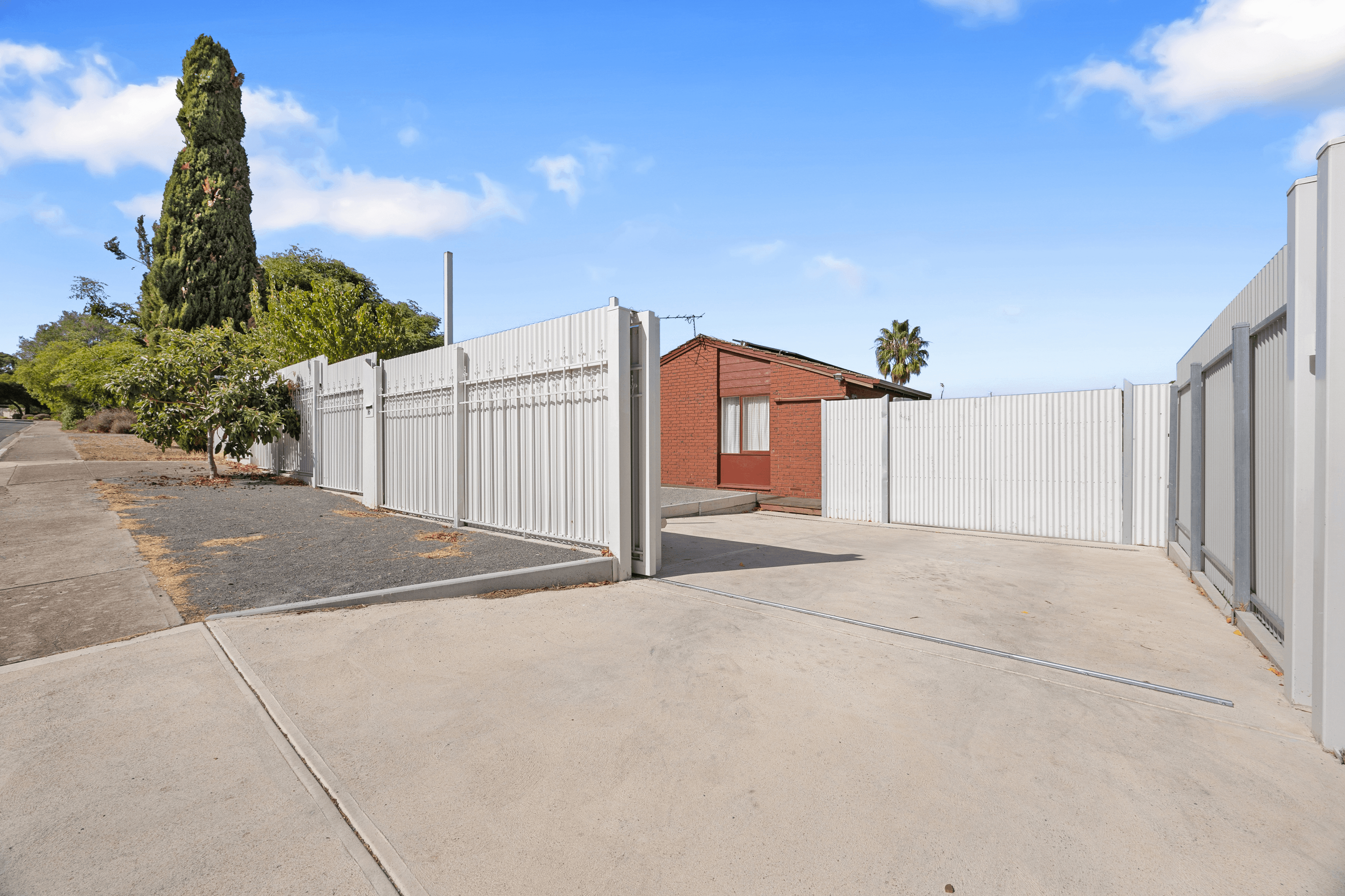 16 Itala Crescent, HACKHAM WEST, SA 5163