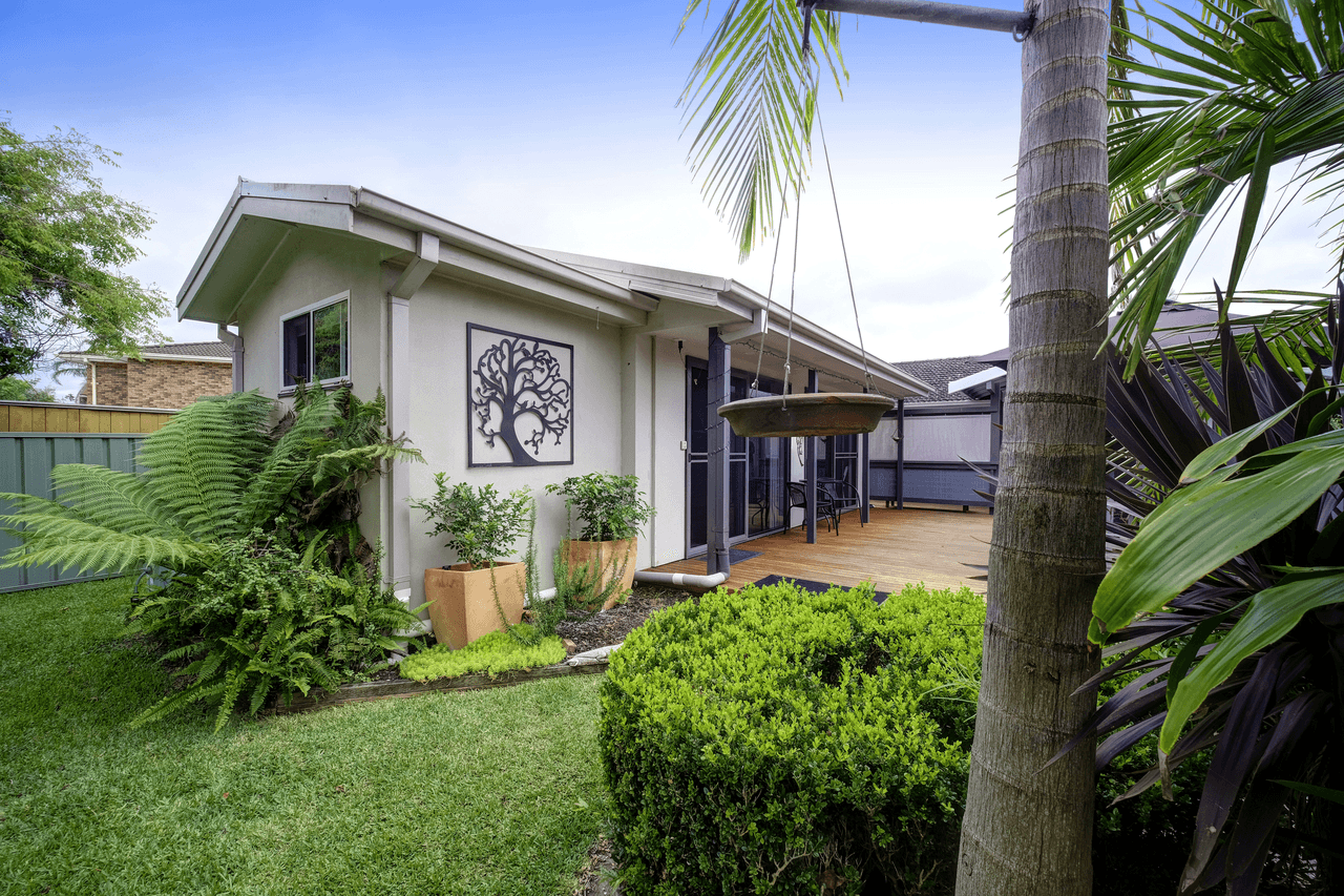 48 Taree St, Tuncurry, NSW 2428