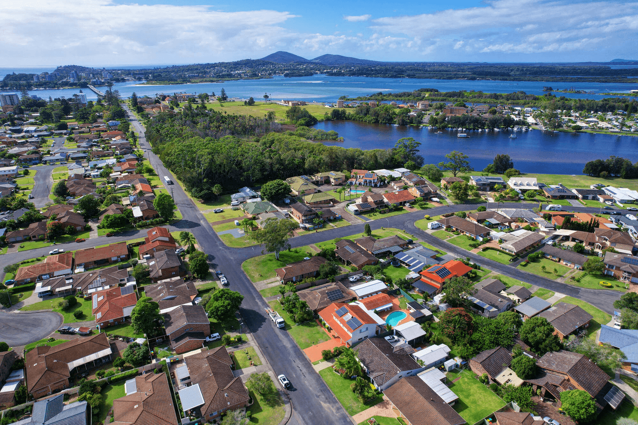 48 Taree St, Tuncurry, NSW 2428