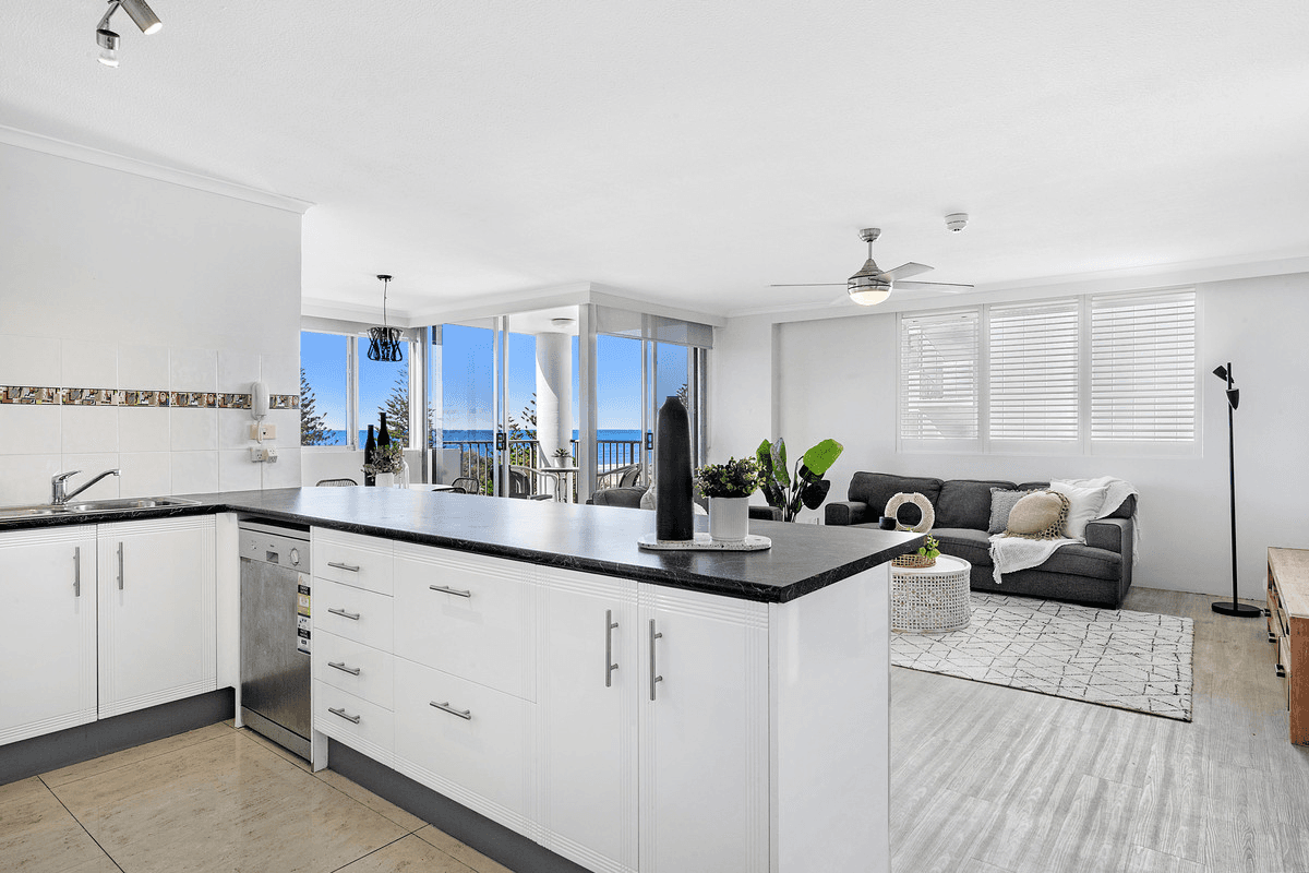 31/155 Old Burleigh Road, BROADBEACH, QLD 4218