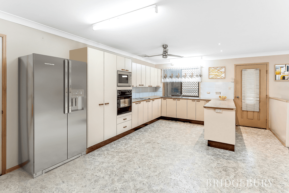 1 Autumn Place, Kallangur, QLD 4503
