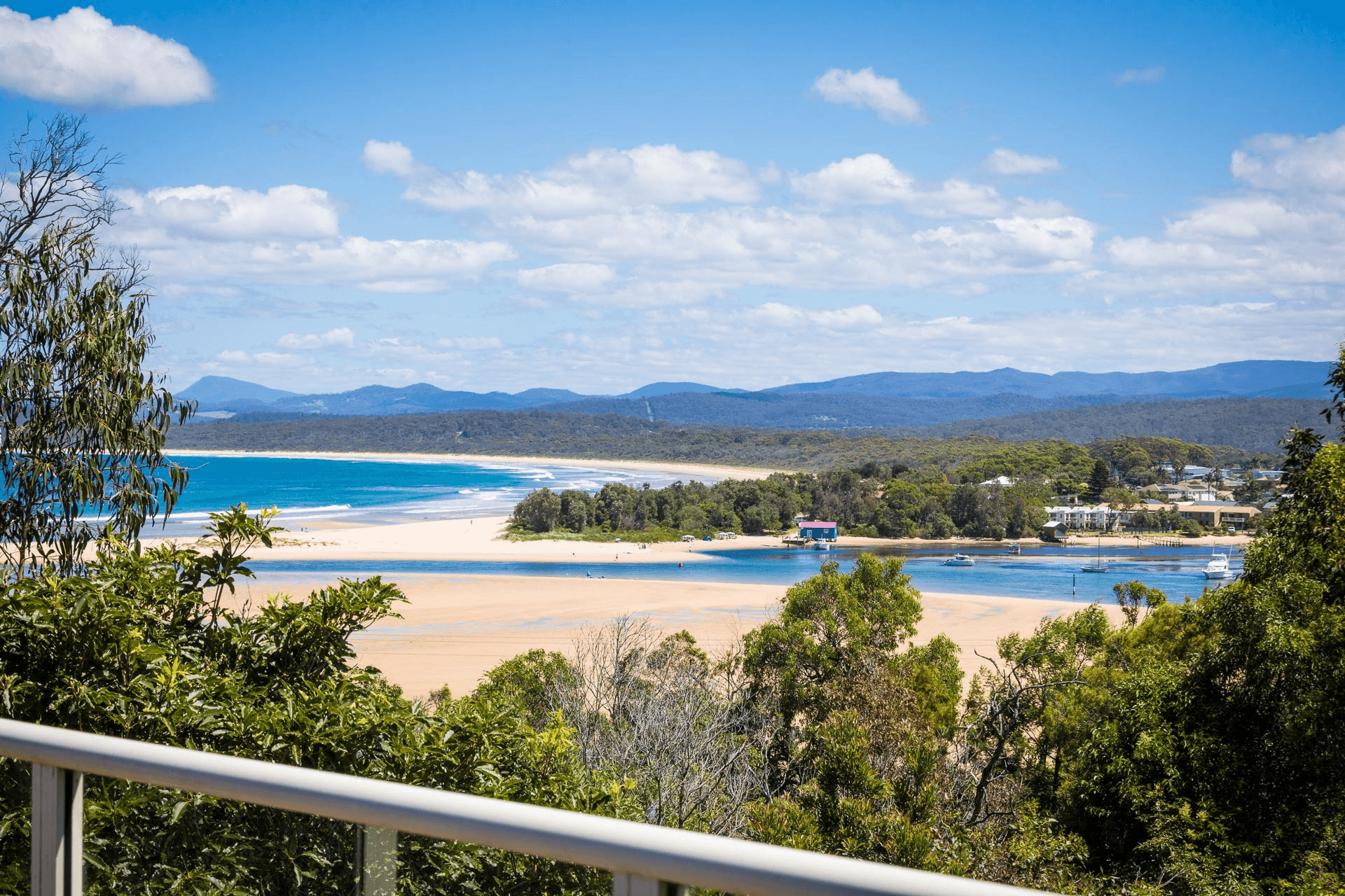 8 Lake Street, Merimbula, NSW 2548