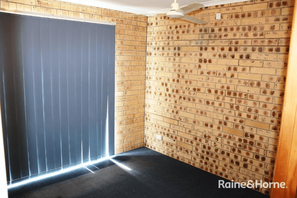 4/88 Walter Road, KINGAROY, QLD 4610