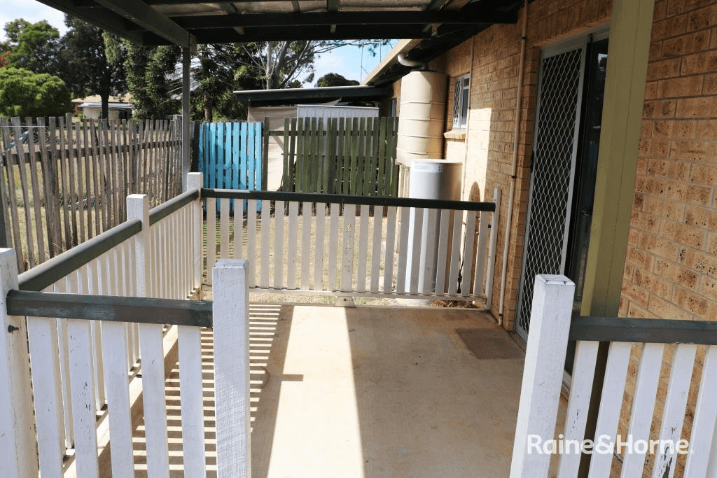 4/88 Walter Road, KINGAROY, QLD 4610