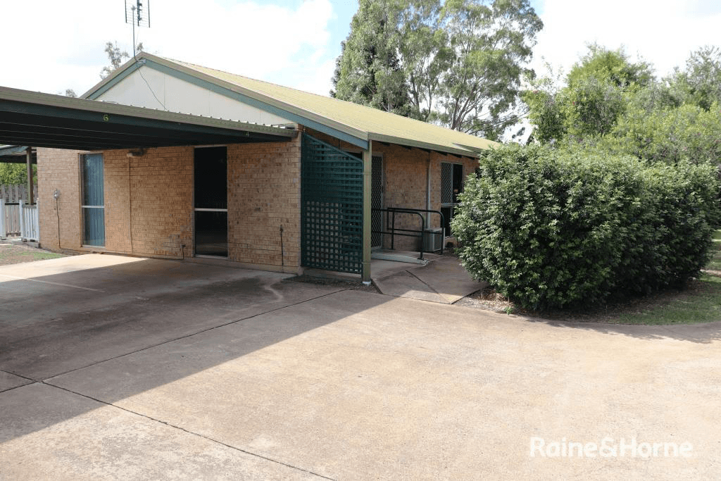 4/88 Walter Road, KINGAROY, QLD 4610