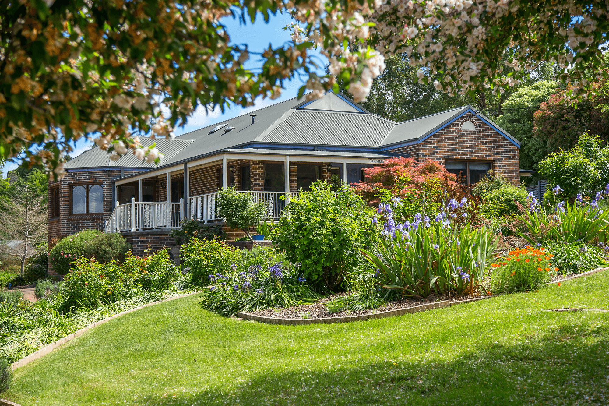 10 Cooke Place, MOSS VALE, NSW 2577