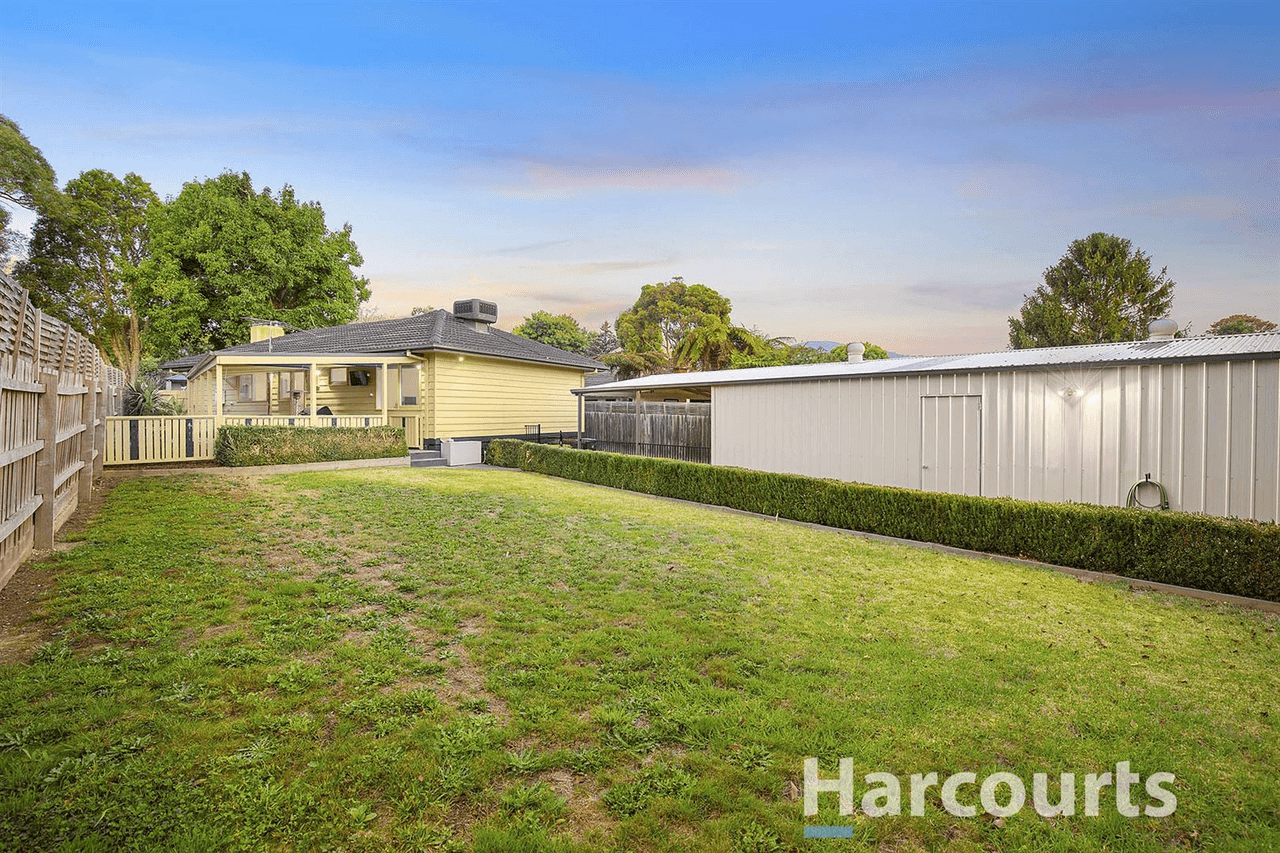 30  Flinders Crescent, Boronia, VIC 3155