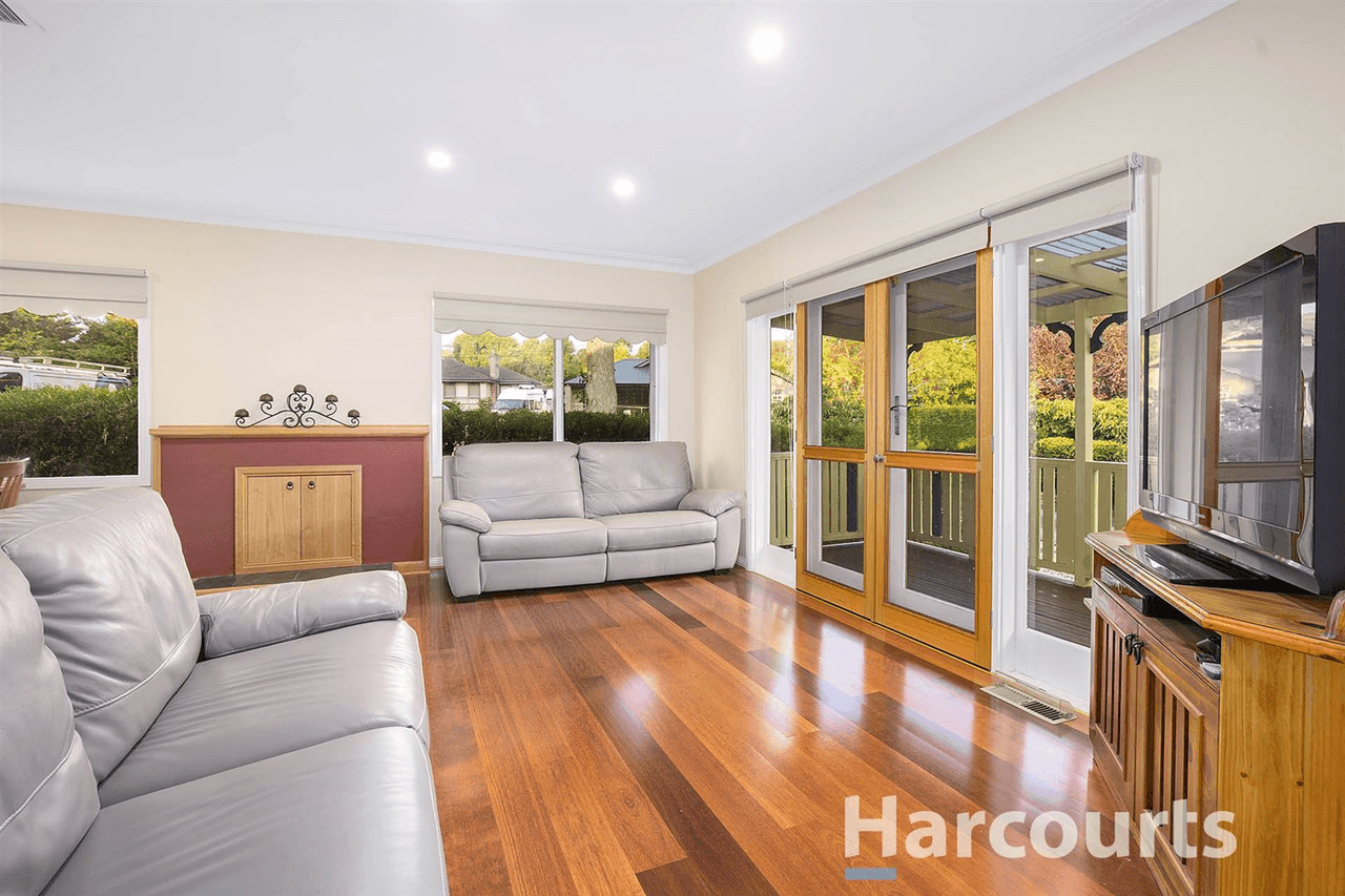 30  Flinders Crescent, Boronia, VIC 3155