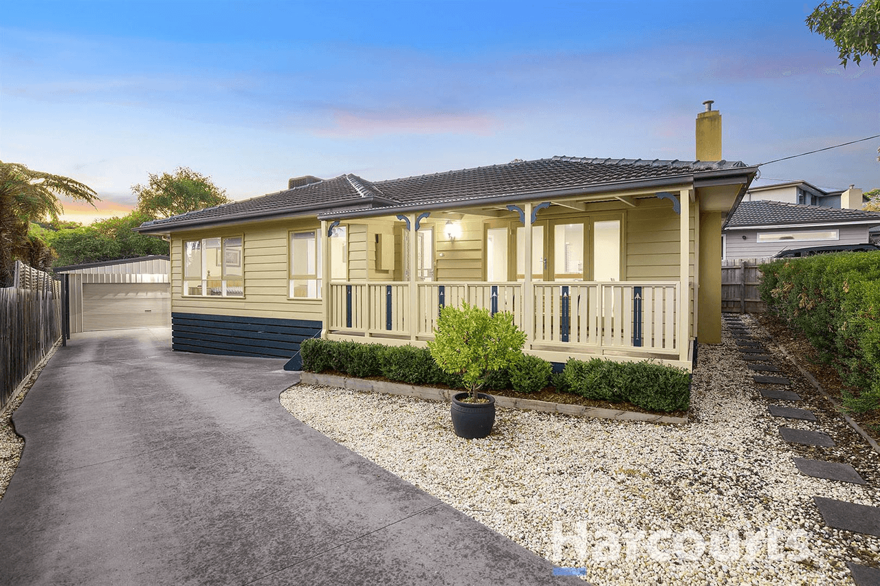 30  Flinders Crescent, Boronia, VIC 3155